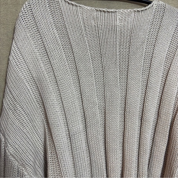Mustard Seed V-Neck Taupe Sweater - S​ - Picture 3 of 13